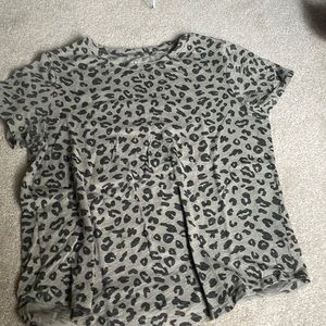 Cheetah print tshirt